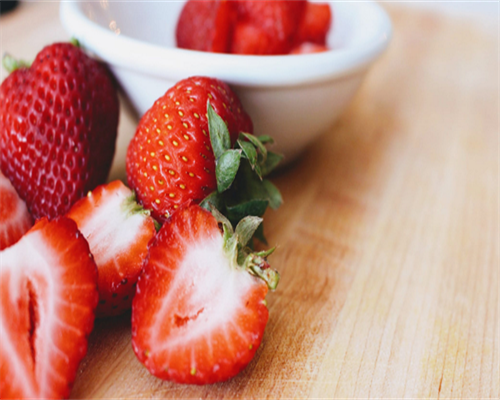 试管代孕怎么查结婚证,
              一次冻精能冻多少？可以做几次试管婴儿？